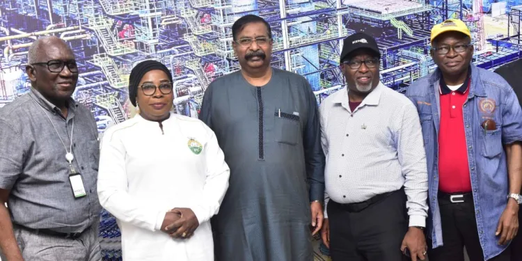 Engineers Hail Dangote Petroleum Refinery As Awesome And Mind-blowing